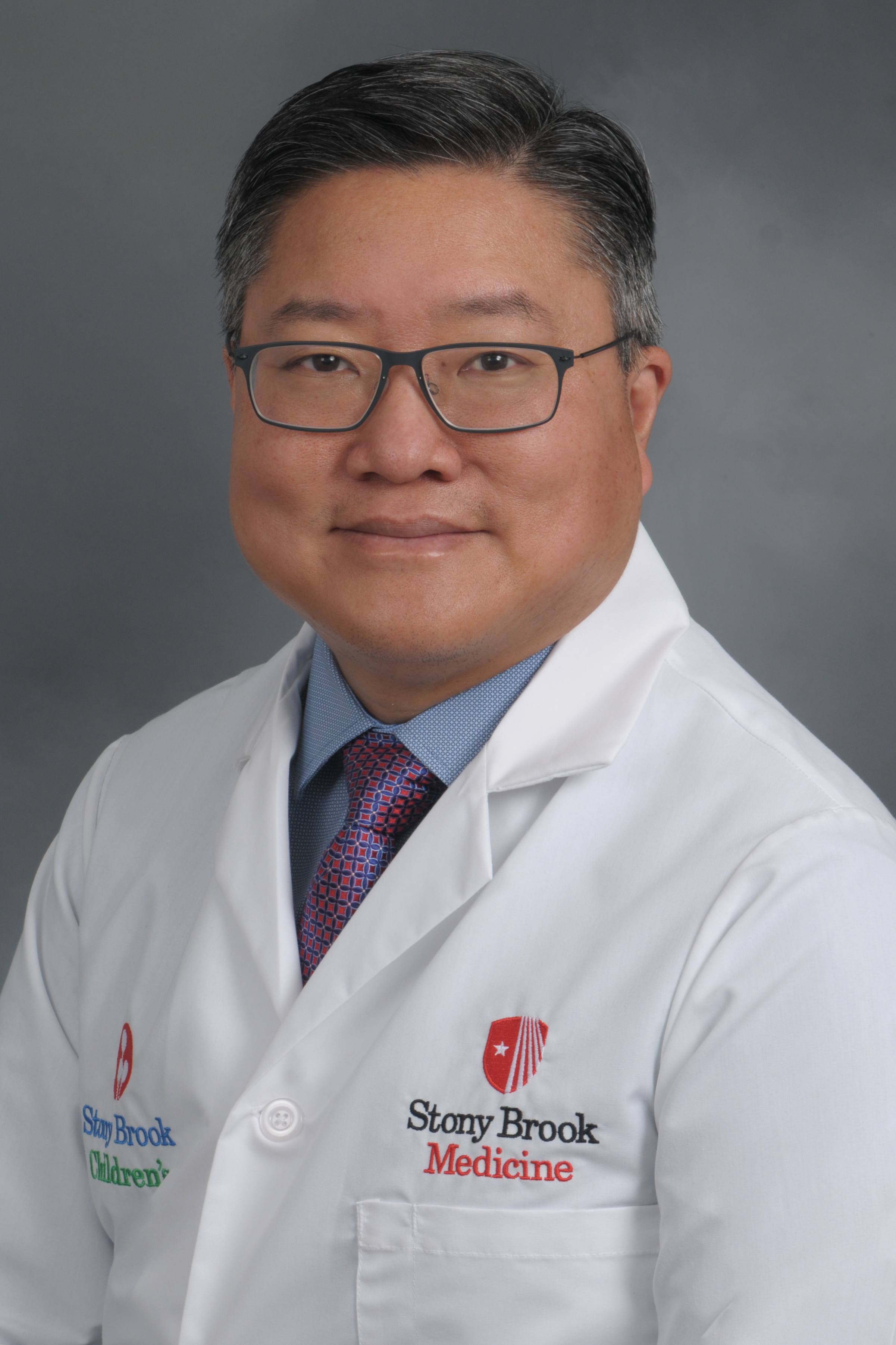 Kenneth Gow, MD